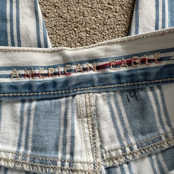 American Eagle Outfitters High Rise Mom Jean Stripes AEO - Picture 4 of 8